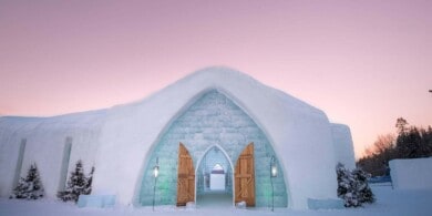 HOTEL DE GLACE ICE HOTEL