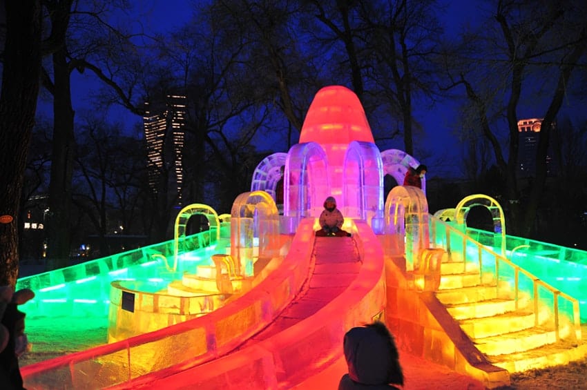 China ya esta disfrutando de su espectacular Festival de Esculturas de Nieve y Hielo, en Harbin