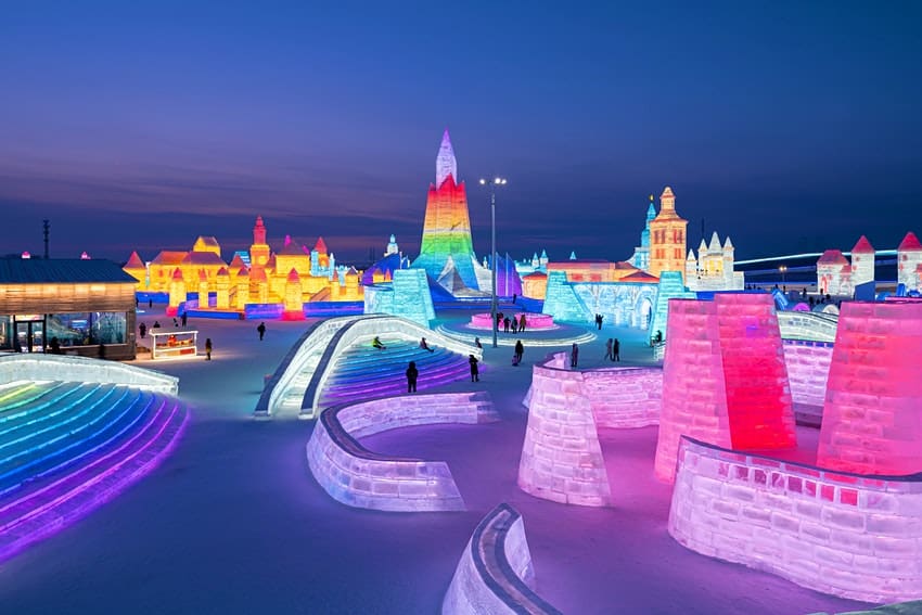 China ya esta disfrutando de su espectacular Festival de Esculturas de Nieve y Hielo, en Harbin