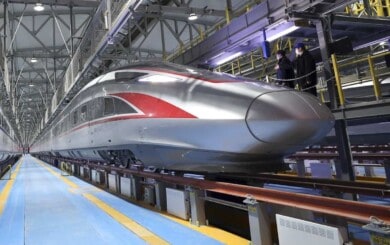 China presentó su nuevo tren bala que posee la capacidad de funcionar en temperaturas extremadamente frías