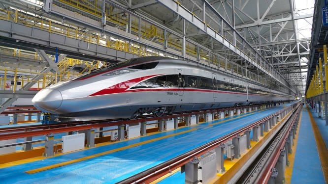 China presentó su nuevo tren bala que posee la capacidad de funcionar en temperaturas extremadamente frías