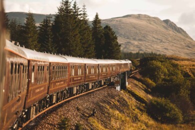 Este lujoso tren retomará sus recorridos por las Tierras Altas de Escocia a partir de Abril 2021