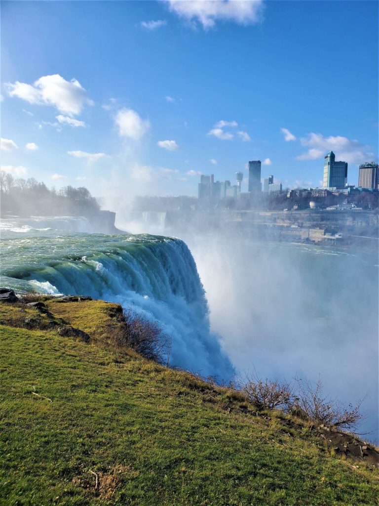 image Cataratas del Niágara verina waldner b0XjUYTAdIQ unsplash 1