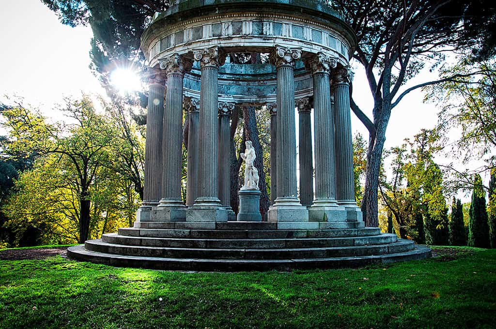 7. El Capricho Park