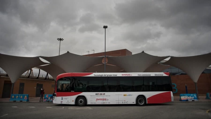 En Europa ya comenzó a circular el primer autobús sin conductor: recorre 8 kilómetros en Málaga a partir de inteligencia artificial 