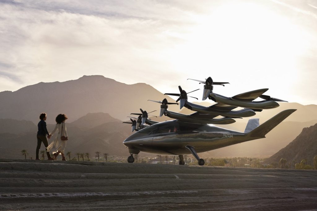 united La aerolínea United Airlines planea comprar 200 taxis eléctricos voladores para trasladar a sus pasajeros La aerolínea United Airlines planea comprar 200 taxis eléctricos voladores para trasladar a sus pasajeros