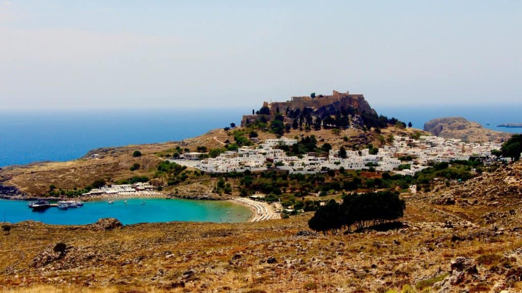 image isla de Rodas blanche peulot b7yfakJdDiA unsplash 1