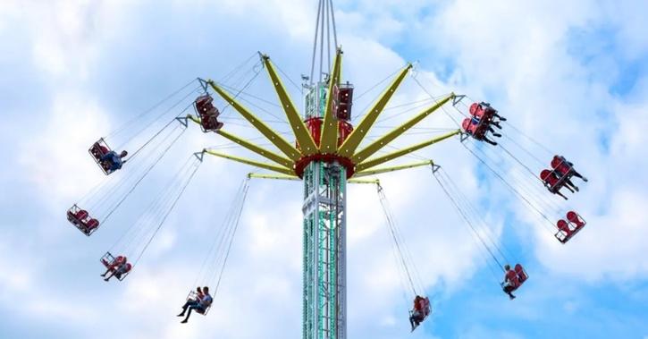 Bollywood Skyflyer, el columpio más alto del mundo, acaba de abrir en Dubai