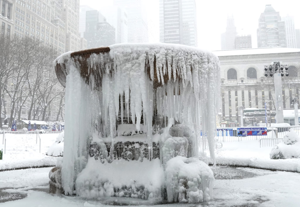 Te mostramos en fotos cómo fue la increíble nevada de Nueva York que puso en pausa a gran parte de su población