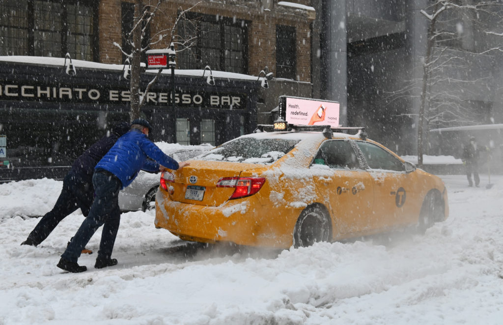 Te mostramos en fotos cómo fue la increíble nevada de Nueva York que puso en pausa a gran parte de su población