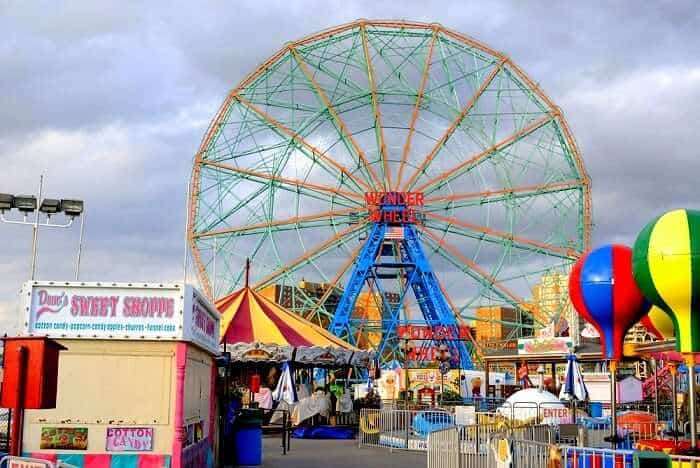 Los parques temáticos de Nueva York podrán abrir sus puertas nuevamente, justo a tiempo para la primavera