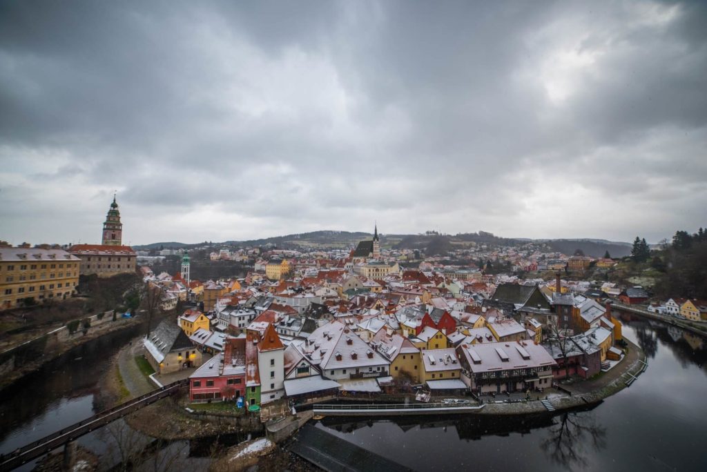 image Cesky Krumlov rafael ishkhanyan PhMA8lNVE U unsplash 1