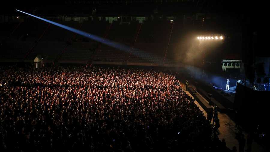 En España 5.000 personas asistieron a un concierto sin distanciamiento social para probar cómo sería volver a los eventos presenciales