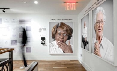 Esta exhibición de Nueva York está dedicada a personas mayores que forman parte de la comunidad LGTBQ+