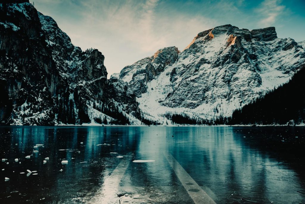 image Lago Braies flavio gasperini YP6wSafzf0Y unsplash 1