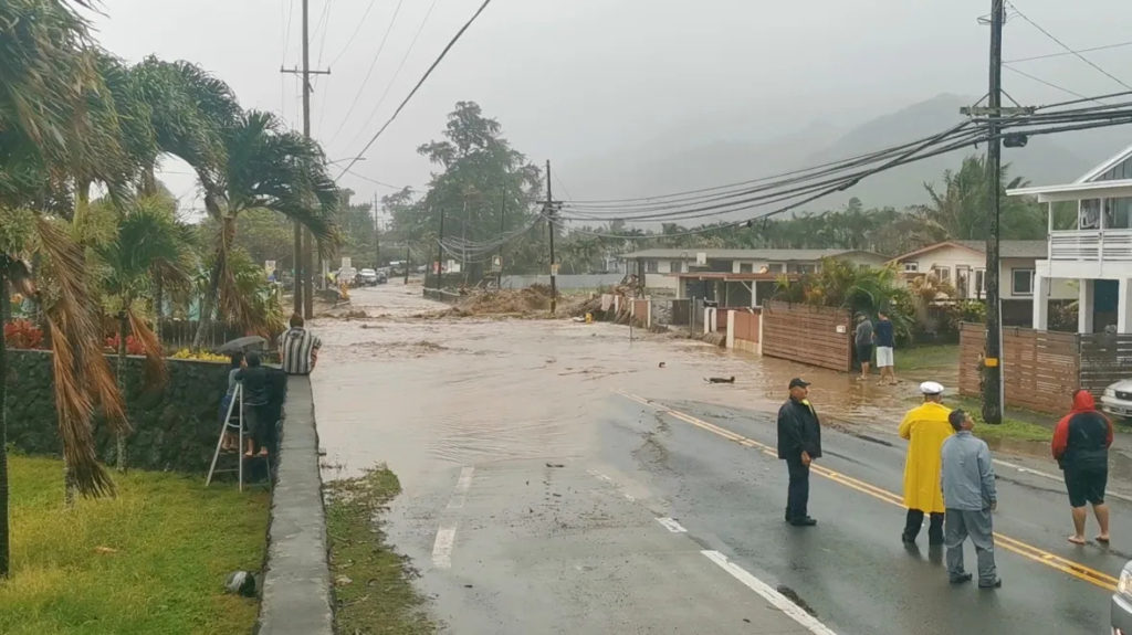 Hawái declaró el estado de emergencia luego de las fuertes inundaciones 