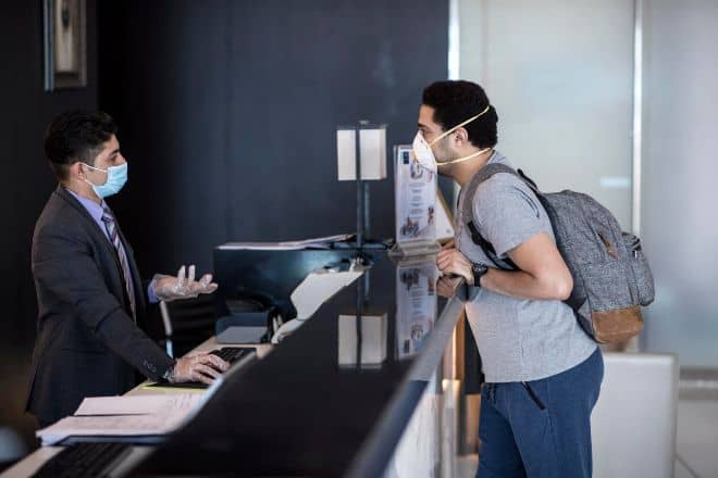 hotel Los trabajadores de hoteles de Nueva York fueron incluidos en el grupo prioritario para recibir la vacuna contra el COVID-19 Los trabajadores de hoteles de Nueva York fueron incluidos en el grupo prioritario para recibir la vacuna contra el COVID-19