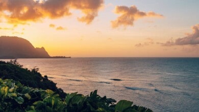 Las personas que visiten Kauai podrán evitar la cuarentena a partir del próximo mes presentando un test de COVID-19