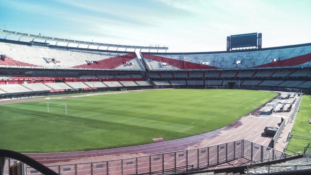 Los 7 de los estadios de fútbol más famosos del mundo: El Monumental