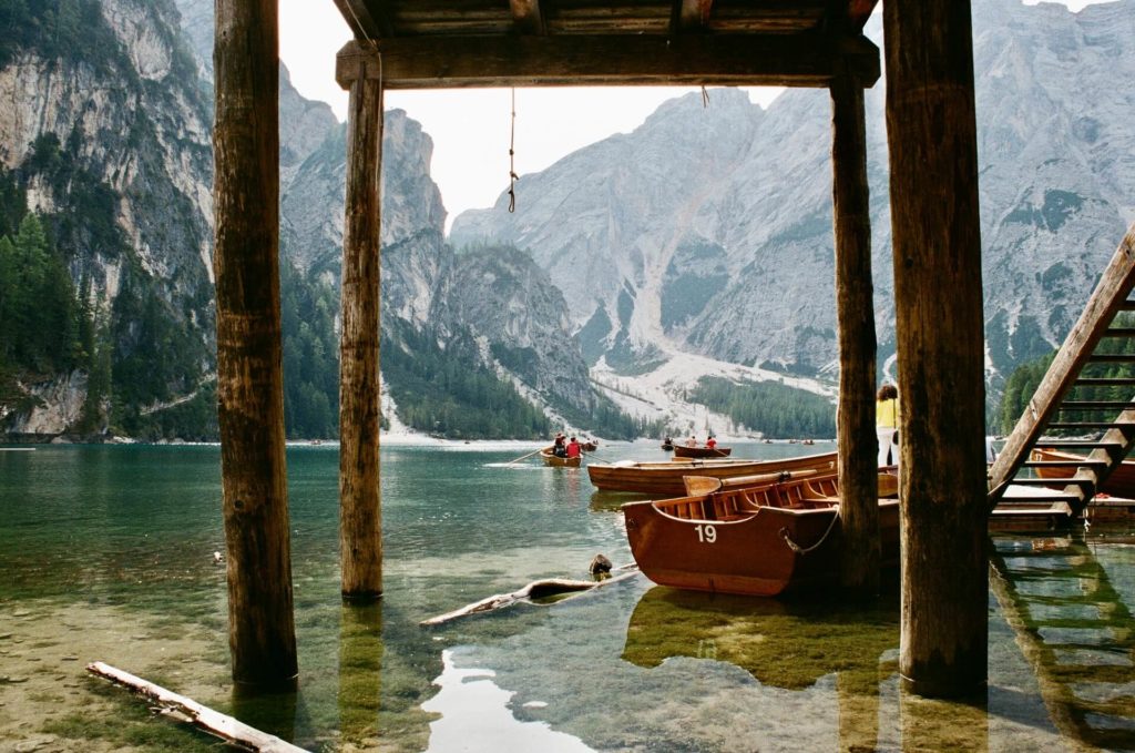 image Lago Braies mariya oliynyk gJjPY4sbzlM unsplash 1