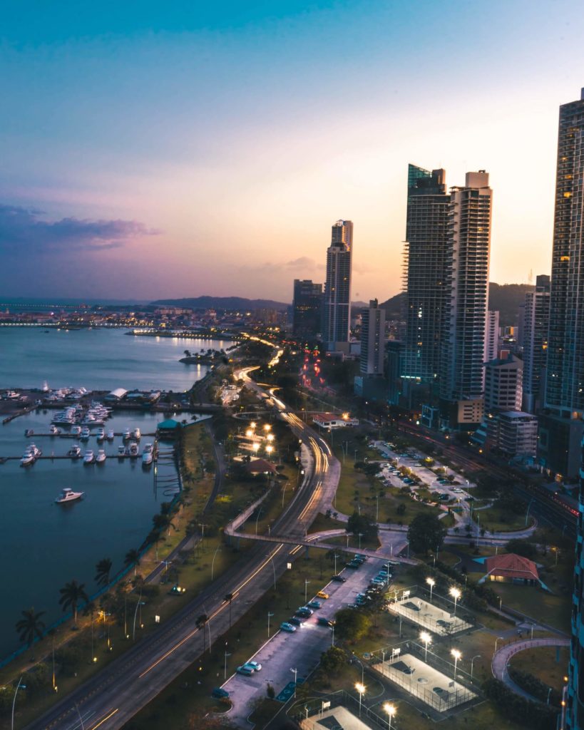 image Escala en Panamá miguel bruna AgkMjv3F H0 unsplash 1