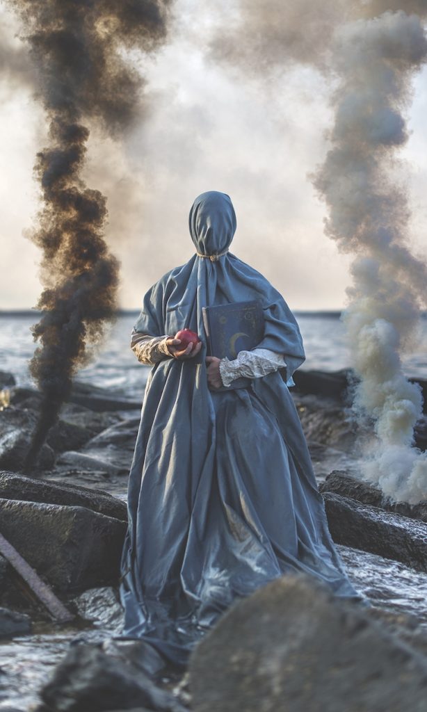 image Tarot nicolas bruno tarot card photography 1