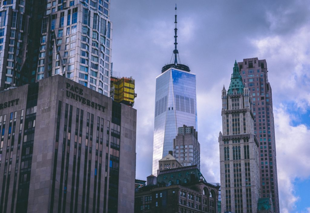 hotel Los trabajadores de hoteles de Nueva York fueron incluidos en el grupo prioritario para recibir la vacuna contra el COVID-19 Los trabajadores de hoteles de Nueva York fueron incluidos en el grupo prioritario para recibir la vacuna contra el COVID-19