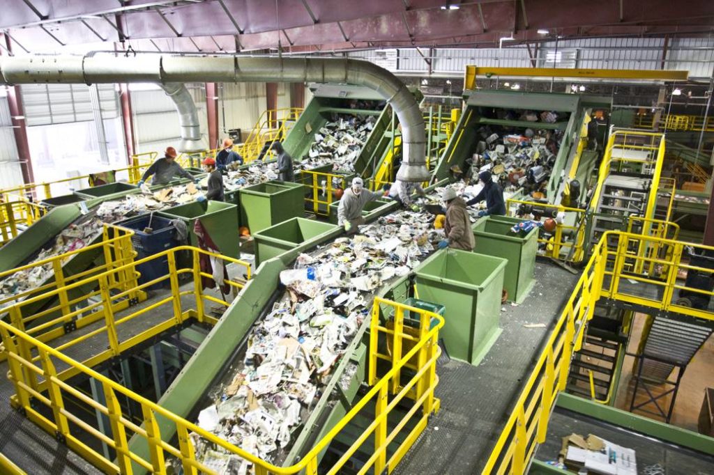 Una planta de reciclaje sostiene que tiene la capacidad de reciclar plásticos de todo tipo