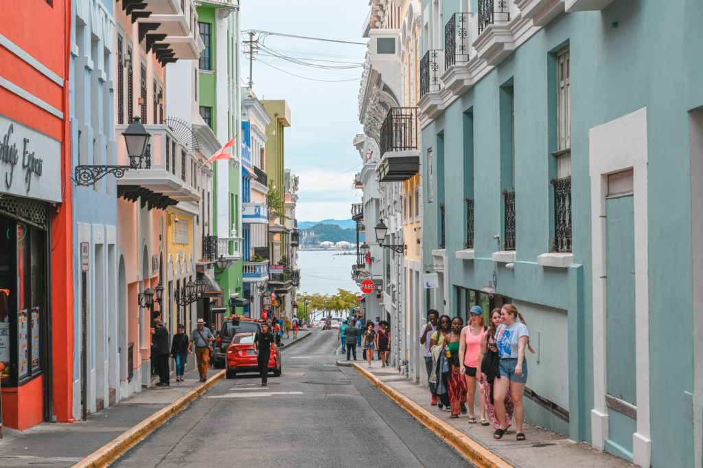 Puerto Rico abrirá 2 aeropuertos internacionales luego de más de un año