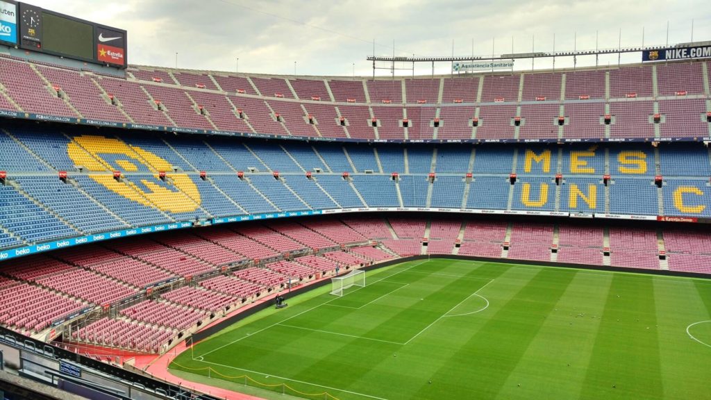 Los 7 de los estadios de fútbol más famosos del mundo: Camp Nou