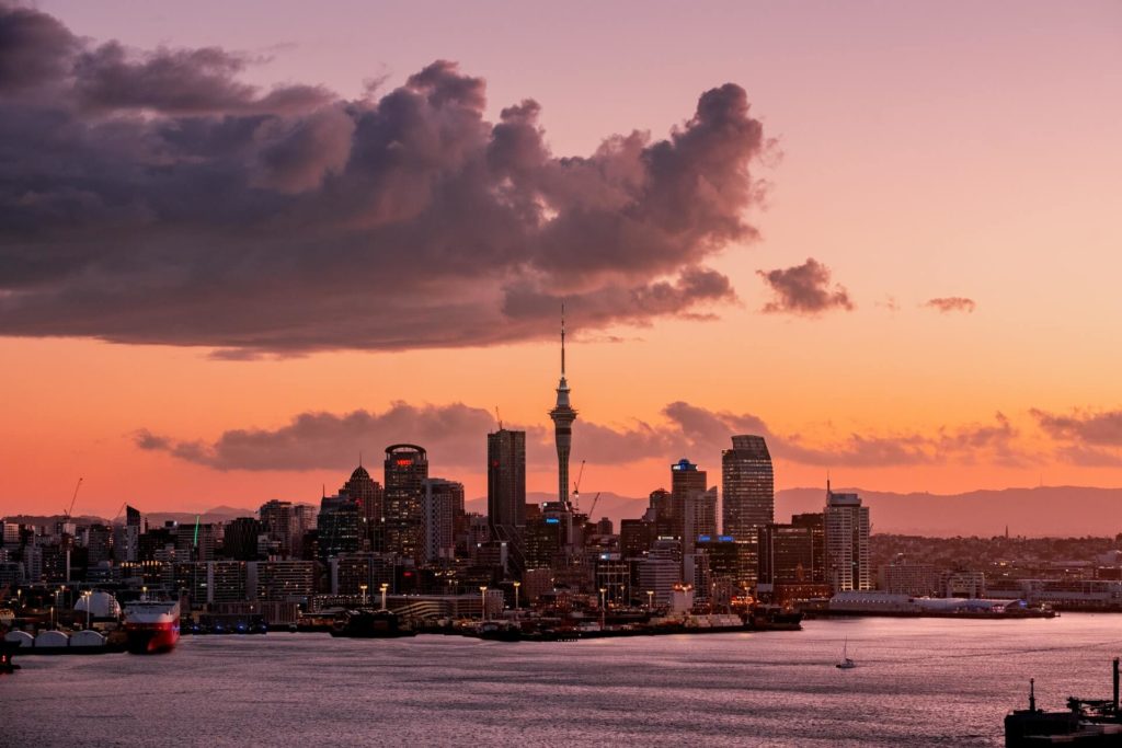 image 48 horas en Auckland aaron birch Sq2r8 XO3SQ unsplash 1