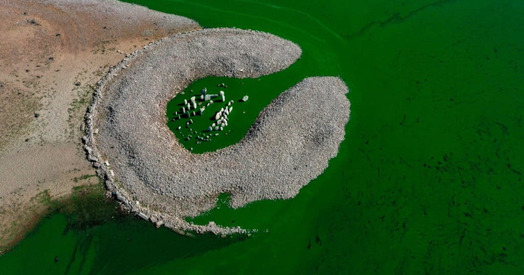 lava La sequía dejó al descubierto "Stonehenge español" que había estado escondido durante más de 50 años Dolmen de Guadalperal