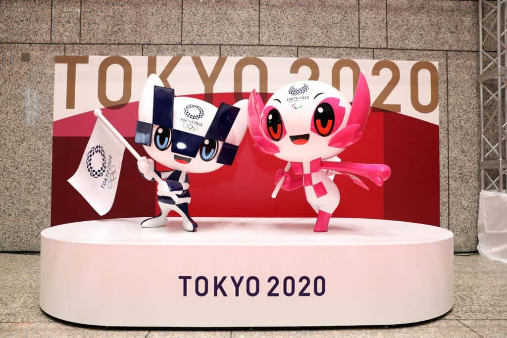 Presentaron las estatuas de las mascotas de los Juegos Olímpicos Tokio 2020