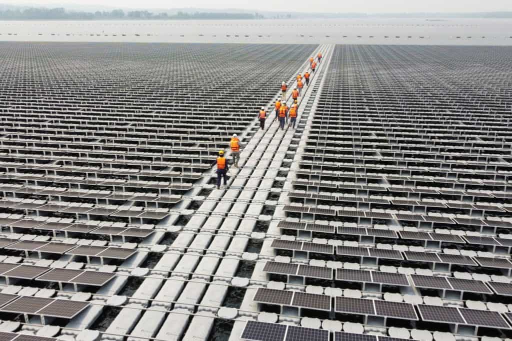 Tailandia está cerca de finalizar la construcción de la planta hidrosolar flotante más grande del mundo