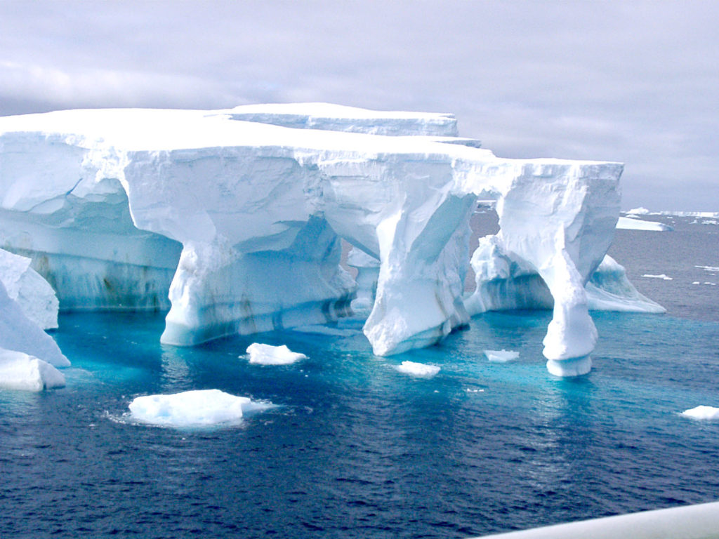 Nuevo estudio reveló que un tercio de la plataforma de hielo de la Antártida puede estar al borde del colapso