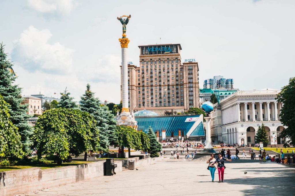 image lugares que visitar en Kiev silver ringvee Gnty3Djwfns unsplash 1