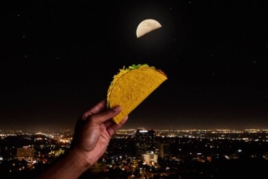 Taco Bell utiliza a la luna como excusa para regalar miles de tacos alrededor del mundo