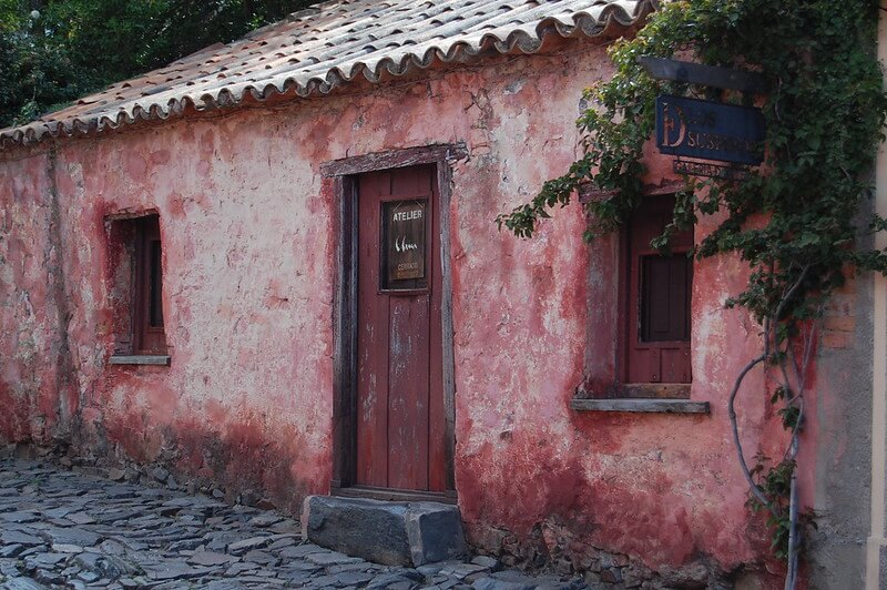 Cómo llegar a Colonia desde Buenos Aires