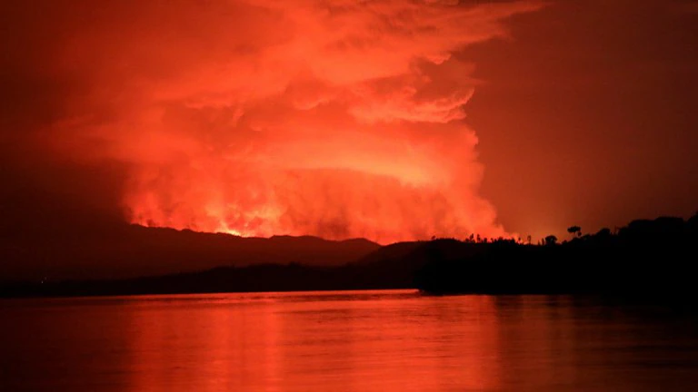 Entró en erupción el volcán Nyiragongo