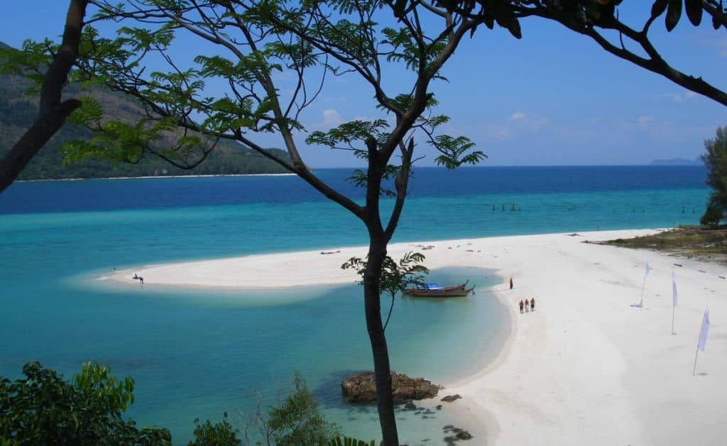 image destinos naturales Koh Lipe island coast