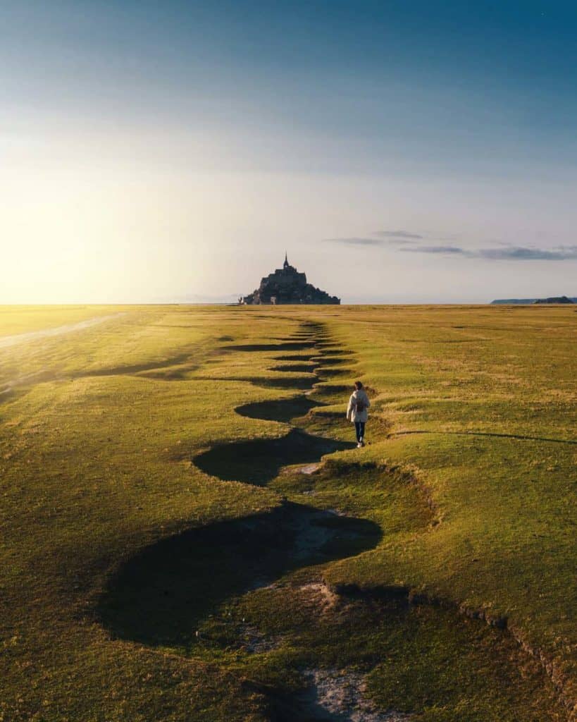 image Mont Saint-Michel Mont Saint Michel atardecer