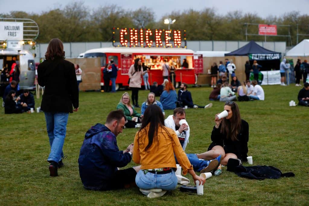 En Inglaterra se realizó el festival de música para unas 5.000 personas en tiempos de COVID-19