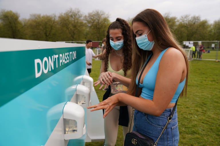 En Inglaterra se realizó el festival de música para unas 5.000 personas en tiempos de COVID-19