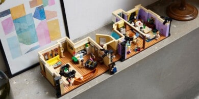 LEGO lanza una una edición especial que rinde homenaje a Friends y permite recrear algunas de las mejores escenas