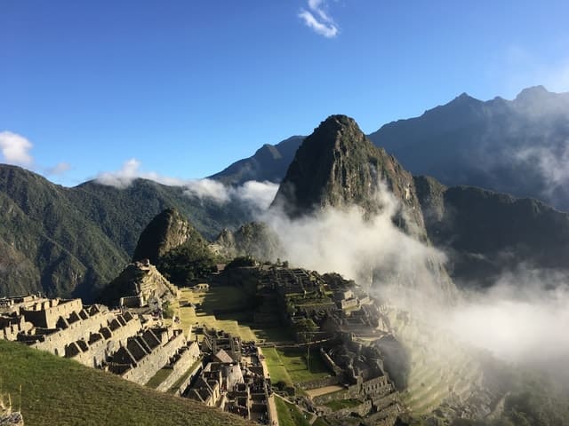 Macchu Picchu es uno de los centros religiosos, políticos y culturales más importantes del imperio incaico y Patrimonio de la Humanidad. Photo by Justin McCloskey on Unsplash