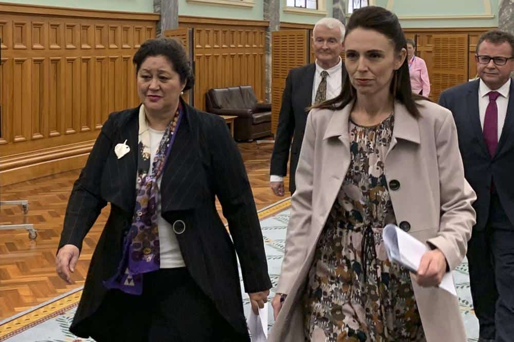 Jacinda Ardern y Cindy Kiro, primera gobernadora general indígena