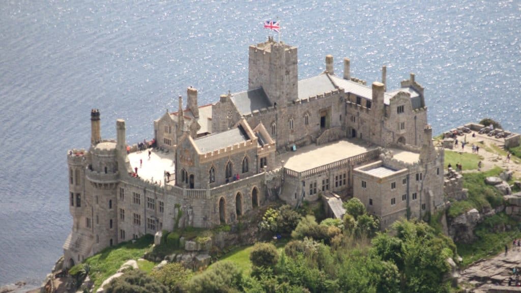 Un castillo de Cornwall, Inglaterra, está en busca de una persona para que cuide el lugar y viva allí