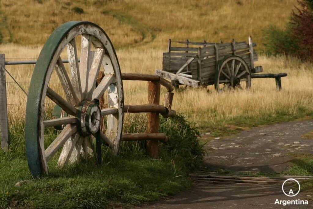 Carro antiguo en estancia Nibepo Aike en calafate