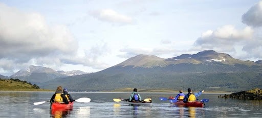 image turismo aventura en argentina kayak en canal beagle ushuaia