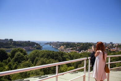 mirador Porto 360, el lugar perfecto para disfrutar las vistas panorámicas ante el río Douro